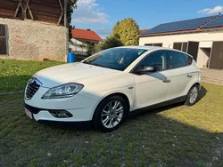 Weiß Gebraucht 2011 Lancia Delta Limousine | 3.700 € (Fairer Preis)
