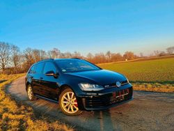 Schwarz Gebraucht 2016 VW Golf VII GTD Kombi | 8.499 € (Superpreis)