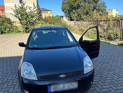 Schwarz Gebraucht 2002 Ford Fiesta Kleinwagen | 1.750 € (Fairer Preis)