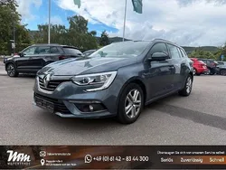 Grau Gebraucht 2021 Renault Mégane IV Business Limousine | 11.980 € (Fairer Preis)