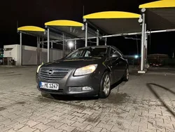Grau Gebraucht 2011 Opel Insignia Limousine | 6.450 € (Fairer Preis)