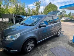 Silber Gebraucht 2009 Chevrolet Aveo Kleinwagen | 2.000 €