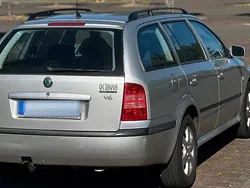 Grau Gebraucht 2005 Skoda Octavia Tour Kombi | 1.700 € (Guter Preis)