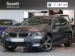 Mineralgrau Gebraucht 2022 BMW 320 Sport Line Kombi | 24.800 € (Superpreis)