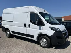 Weiß Gebraucht 2024 Peugeot Boxer Van | 24.940 € (Superpreis)