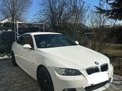 Weiß Gebraucht 2008 BMW 320 Cabriolet Performance Cabrio | 8.600 € (Guter Preis)