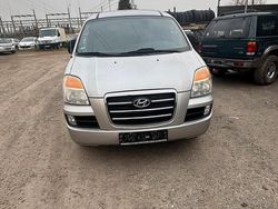 Weiß Gebraucht 2006 Hyundai H-1 Van | 4.500 €