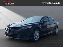 Tiefschwarz mica metallic Gebraucht 2020 Toyota Camry Business Edition Limousine | 33.990 € (Fairer Preis)