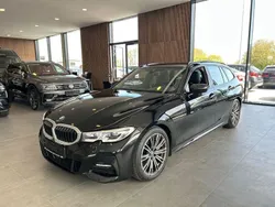 Schwarz Gebraucht 2021 BMW 330 M Sport Kombi | 31.999 € (Guter Preis)
