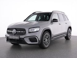 Grau Gebraucht 2025 Mercedes GLB180 AMG SUV | 45.985 €