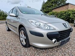 Grau Gebraucht 2006 Peugeot 307 Limousine | 3.750 € (Teuer)