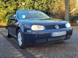 Blau Gebraucht 2002 VW Golf Limousine | 1.200 € (Guter Preis)