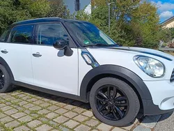 Weiß Gebraucht 2011 Mini Cooper Countryman SUV | 8.900 € (Fairer Preis)