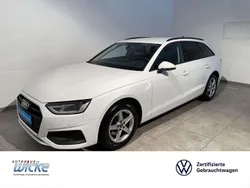 Weiß Gebraucht 2022 Audi A4 Basis Kombi | 24.990 € (Guter Preis)