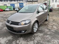 Braun Gebraucht 2009 VW Golf VI Highline Limousine | 7.990 € (Etwas zu teuer)