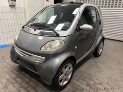 Grau Gebraucht 2001 Smart ForTwo Coupé Pure Coupé | 1.100 € (Etwas zu teuer)