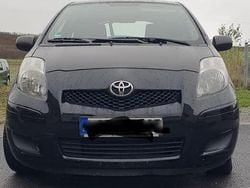 Schwarz Gebraucht 2010 Toyota Yaris Kleinwagen | 3.200 €