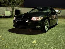 Schwarz Gebraucht 2008 BMW 320 Cabriolet Cabrio | 16.000 € (Teuer)