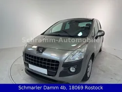 Grau Gebraucht 2011 Peugeot 3008 Active Limousine | 4.490 € (Etwas zu teuer)