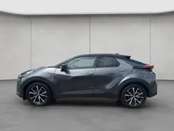 Marlingrau metallic / dach schwa Gebraucht 2024 Toyota C-HR Team SUV | 30.490 € (Etwas zu teuer)
