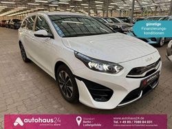 Weiß Gebraucht 2022 Kia Ceed Vision Kleinwagen | 17.990 € (Superpreis)
