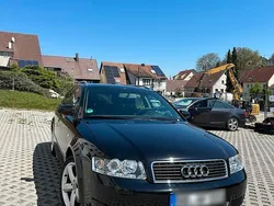 Schwarz Gebraucht 2003 Audi A4 Kombi | 2.500 € (Fairer Preis)