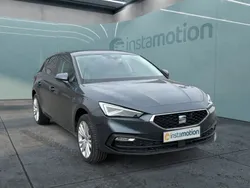 Grau Gebraucht 2025 Seat Leon Style Limousine | 35.340 €