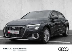 Grau Neu 2025 Audi A3 Sportback Advanced Limousine | 35.740 € (Guter Preis)