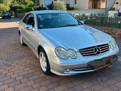 Silber Gebraucht 2002 Mercedes CLK320 Avantgarde Coupé | 3.200 € (Fairer Preis)