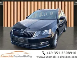 Schwarzmagic perleffekt Gebraucht 2019 Skoda Octavia Style Kombi | 18.980 € (Etwas zu teuer)