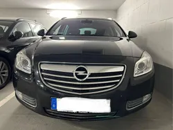 Schwarz Gebraucht 2011 Opel Insignia Eco Kombi | 4.450 € (Fairer Preis)