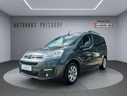 Grau Gebraucht 2017 Citroën Berlingo Shine Van / Kleinbus | 10.950 € (Fairer Preis)