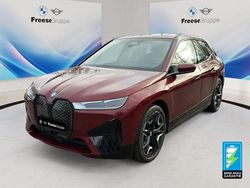 Rot Gebraucht 2022 BMW iX Sport Line SUV | 40.490 € (Superpreis)