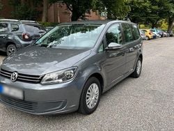Grau Gebraucht 2013 VW Touran Van / Kleinbus | 3.700 € (Guter Preis)