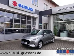 Premium silver metallic Gebraucht 2025 Suzuki Swift Comfort Kleinwagen | 21.280 € (Teuer)