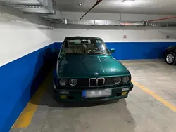 Grün Gebraucht 1992 BMW 320 Cabriolet Cabrio | 15.900 €