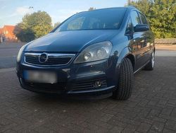 Blau Gebraucht 2007 Opel Zafira Van / Kleinbus | 3.500 € (Etwas zu teuer)