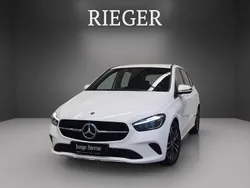 Weiß Gebraucht 2024 Mercedes B220 Progressive Van / Kleinbus | 33.609 € (Superpreis)