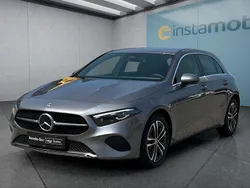 Grau Gebraucht 2024 Mercedes A180 Limousine | 30.799 € (Etwas zu teuer)