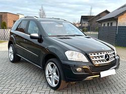 Schwarz Gebraucht 2008 Mercedes ML320 SUV | 15.999 €