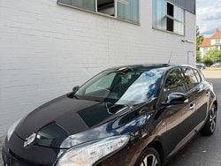 Schwarz Gebraucht 2011 Renault Mégane III Bose Edition Limousine | 3.300 € (Etwas zu teuer)