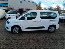 Weiß Gebraucht 2021 Opel Combo Life Edition Van / Kleinbus | 15.900 € (Guter Preis)