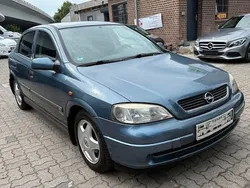Blau Gebraucht 1998 Opel Astra Elegance Limousine | 1.950 € (Fairer Preis)