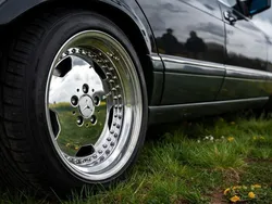 Schwarz Gebraucht 1990 Mercedes 300 AMG Limousine | 19.900 €