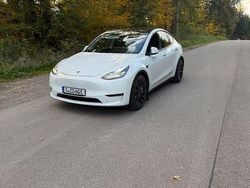 Weiß Gebraucht 2022 Tesla Model Y Performance SUV | 39.000 € (Guter Preis)