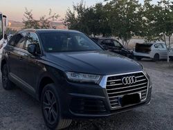 Grau Gebraucht 2016 Audi Q7 S-Line SUV | 29.999 € (Fairer Preis)
