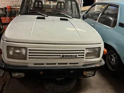 Weiß Gebraucht 1986 Wartburg 353 Limousine | 2.500 €