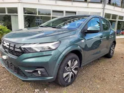 Zedergrün Neu 2025 Dacia Sandero Expression Kleinwagen | 16.750 € (Guter Preis)