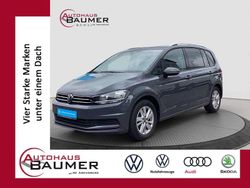 Grau Gebraucht 2024 VW Touran Comfortline Van / Kleinbus | 32.980 € (Fairer Preis)