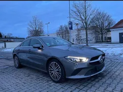 Grau Gebraucht 2020 Mercedes CLA200 Progressive Coupé | 25.200 €